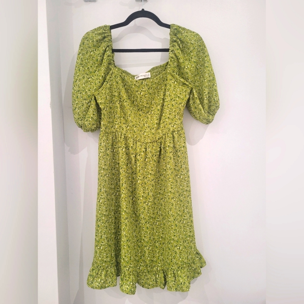 Green Floral Puff Sleeve Dress-M-L